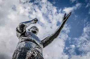 Estátua do Padre Leo - Mirante em Cachoeira Paulista